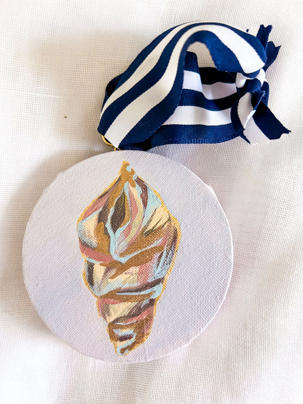 "Shell on Pale Lavender"